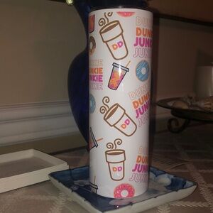 Dunkin doughnuts cup